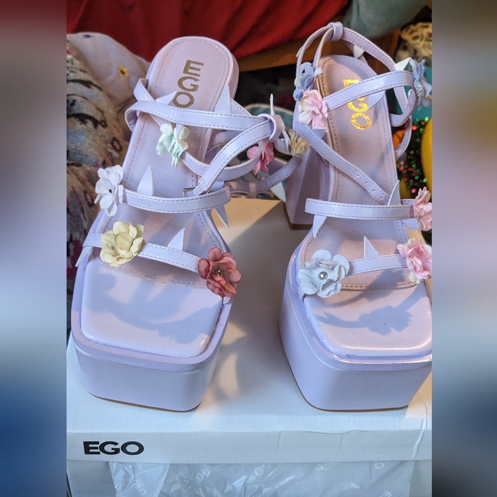 EGO lilac platform flower heels